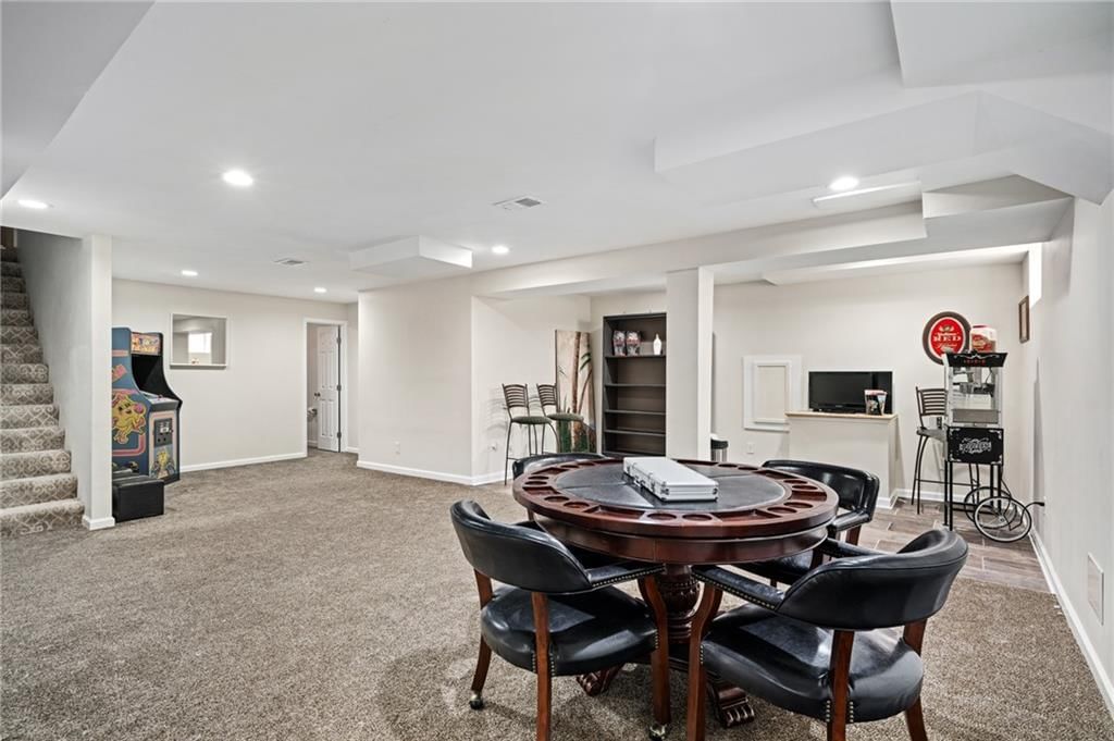5826 Oakview Street — photo 15