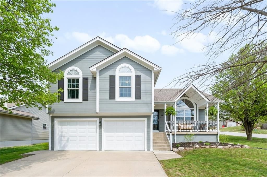 19512 E 9th Street S, Independence, MO