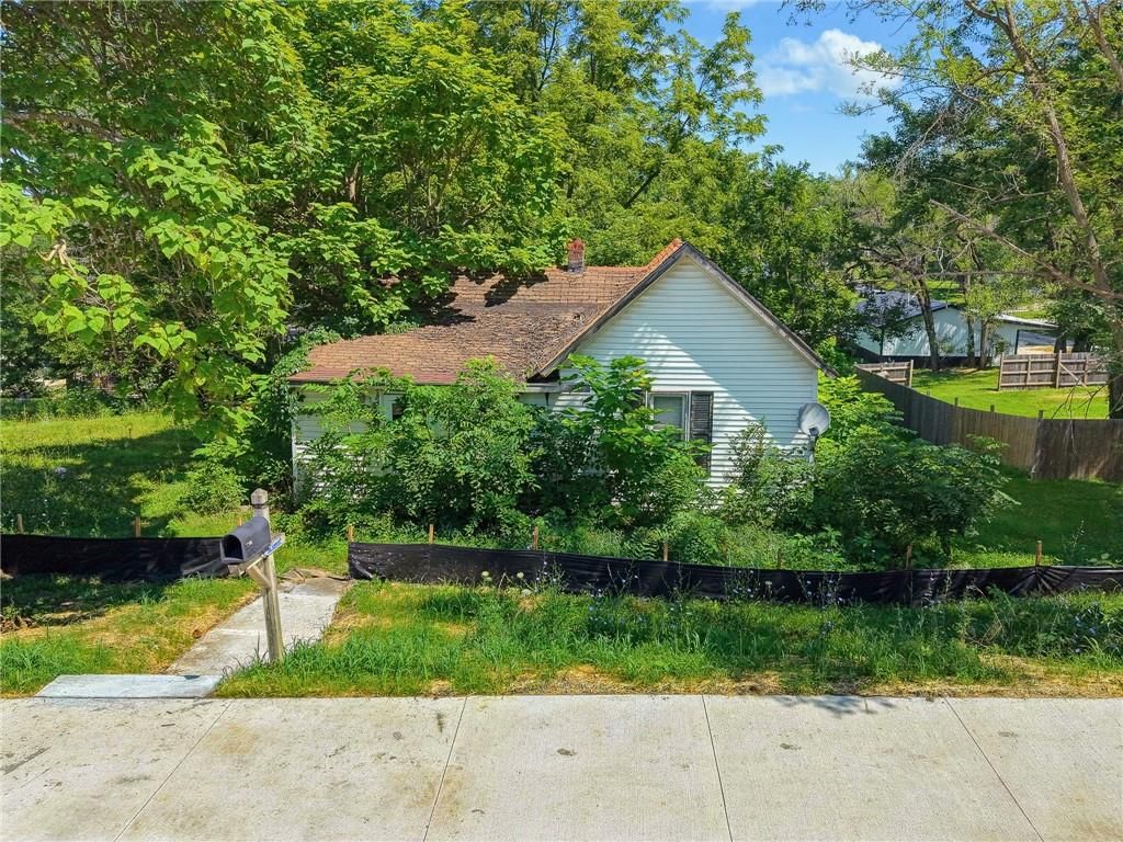 905 E Grant Street — photo 2