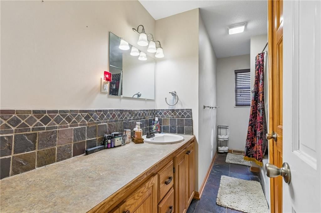 7804 NW Milrey Drive — photo 20