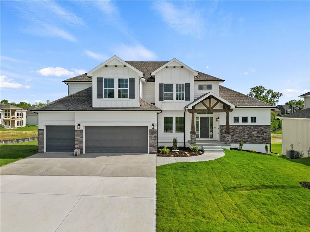 1070 Fir Lane, Liberty, MO