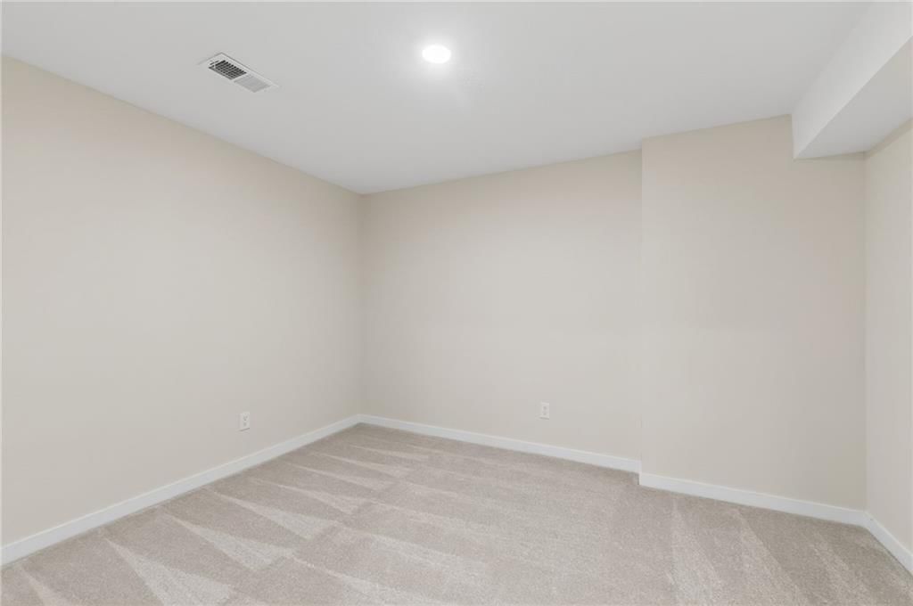 Photo 31 of 37 - 405 N Harrison Street