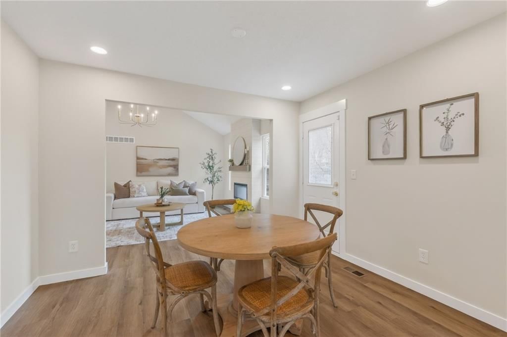 Photo 8 of 37 - 405 N Harrison Street