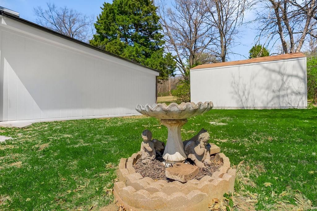 1800 E Blue Ridge Boulevard — photo 23