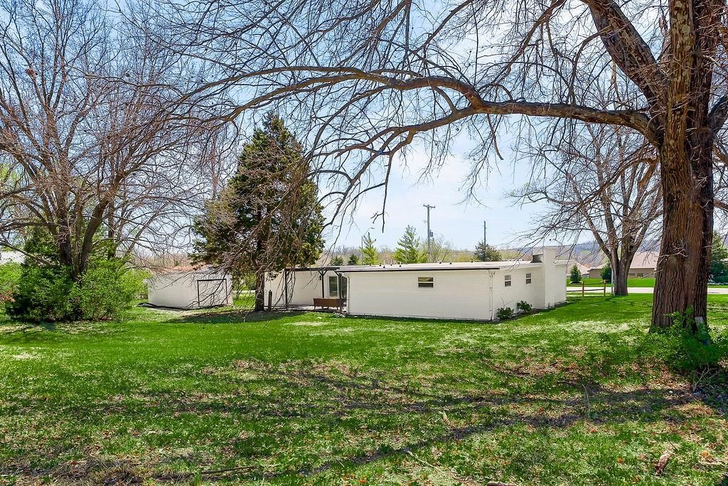 1800 E Blue Ridge Boulevard — photo 29