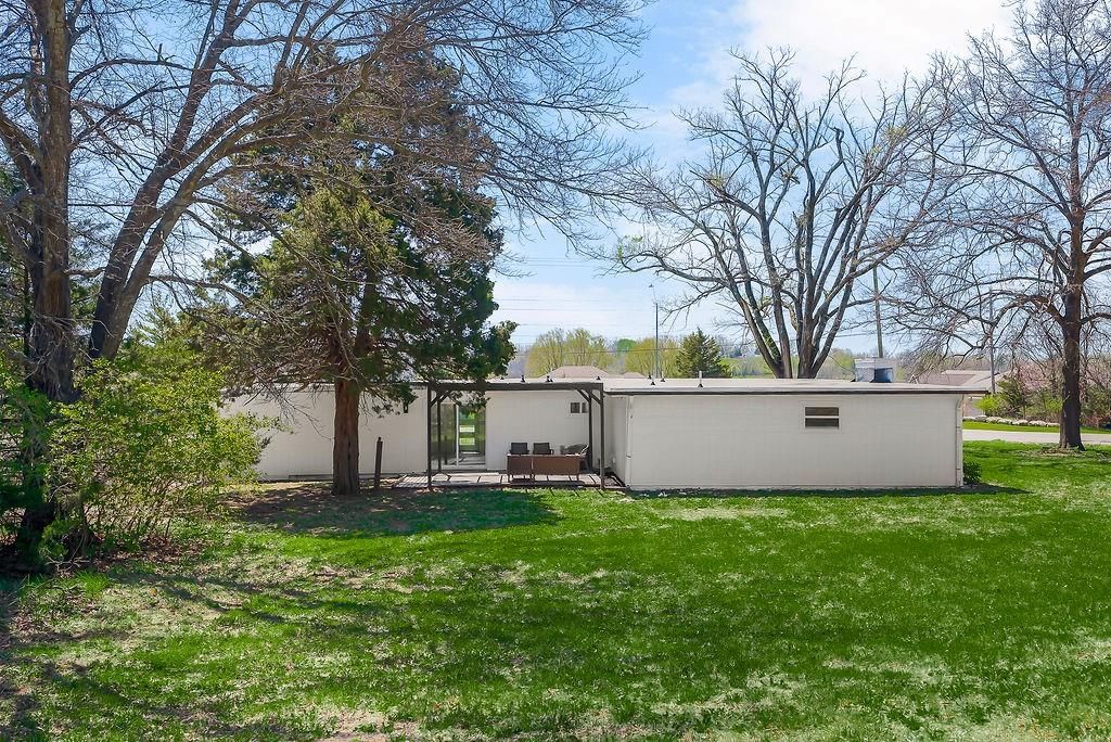1800 E Blue Ridge Boulevard — photo 30