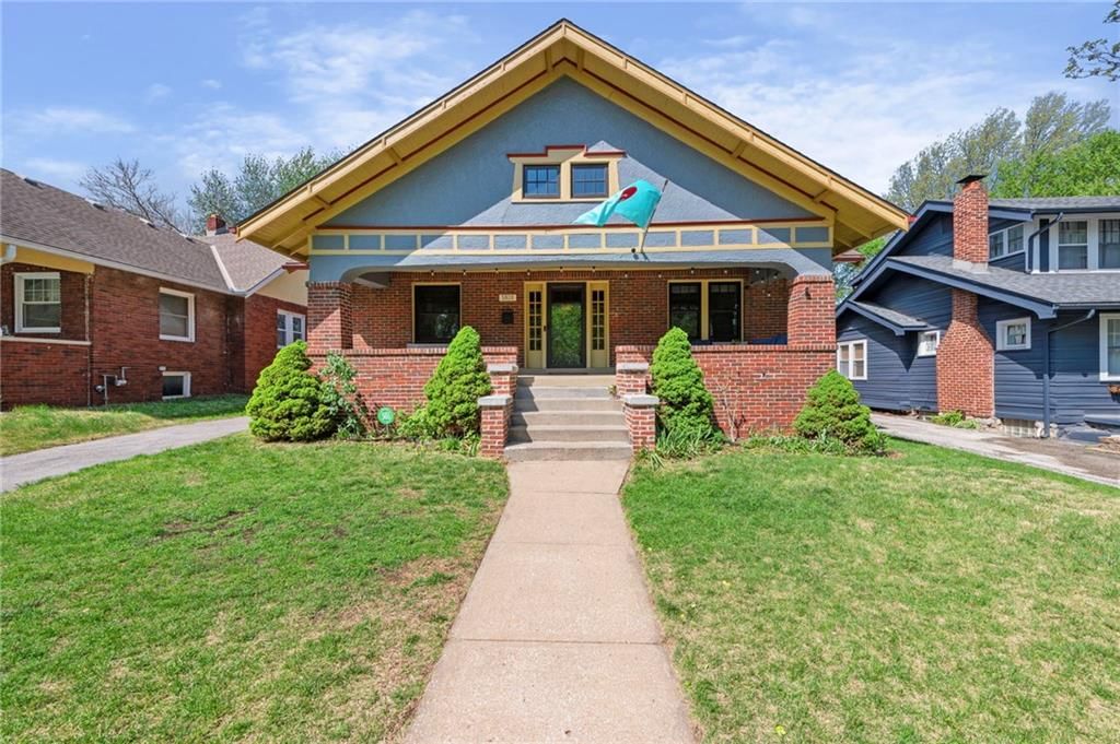 5828 HOLMES Street — photo 2