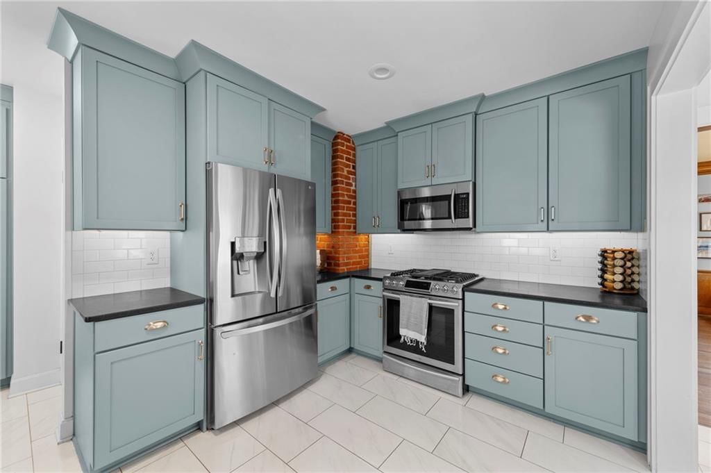 5828 HOLMES Street — photo 15
