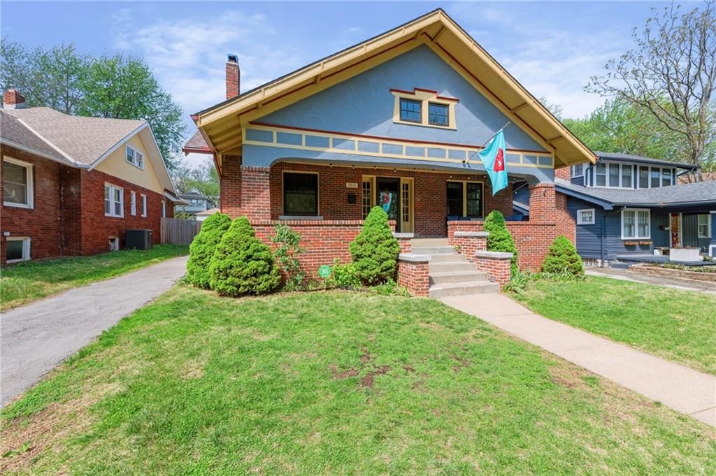 5828 HOLMES Street — photo 3