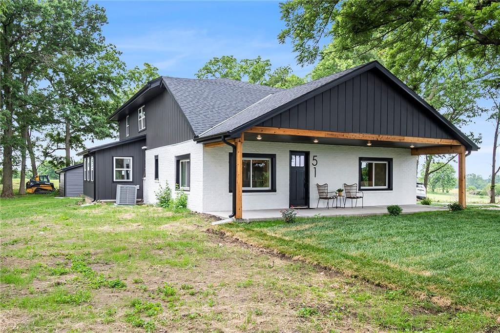 51 SE 208th Street, Holt