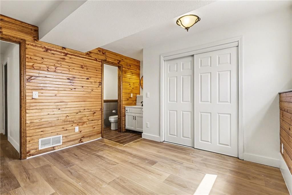 2413 W Post Oak Road — photo 23