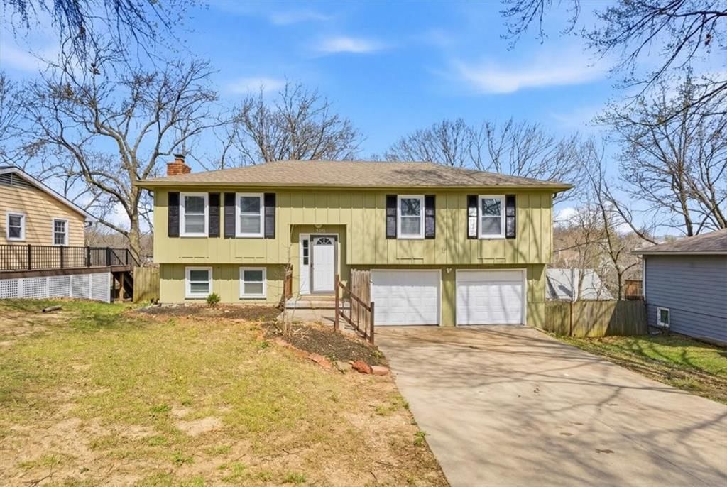 10116 W 52 Terrace, Merriam, KS