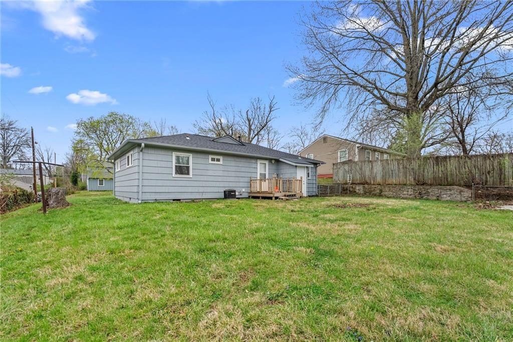 6121 Cleveland Avenue — photo 20