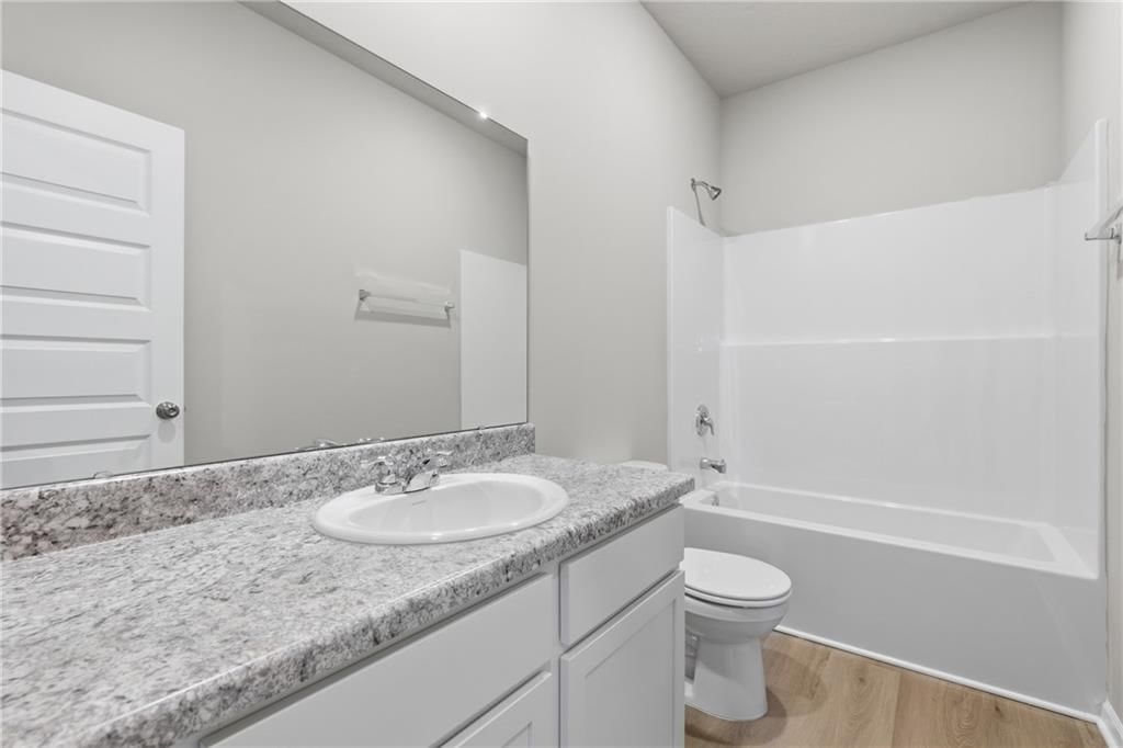 621 W Bluebird Street — photo 15