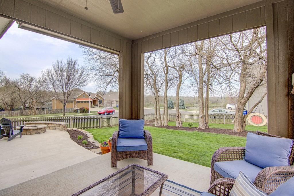 8012 Apache Road — photo 32