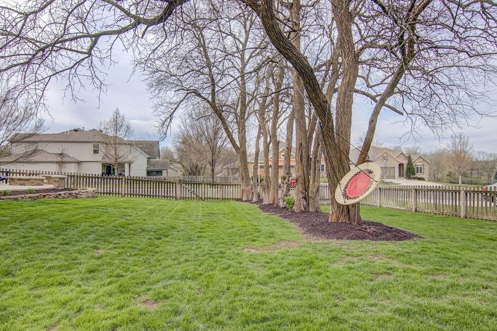 8012 Apache Road — photo 36