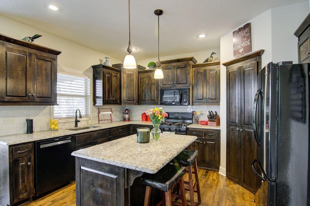 8012 Apache Road — photo 5