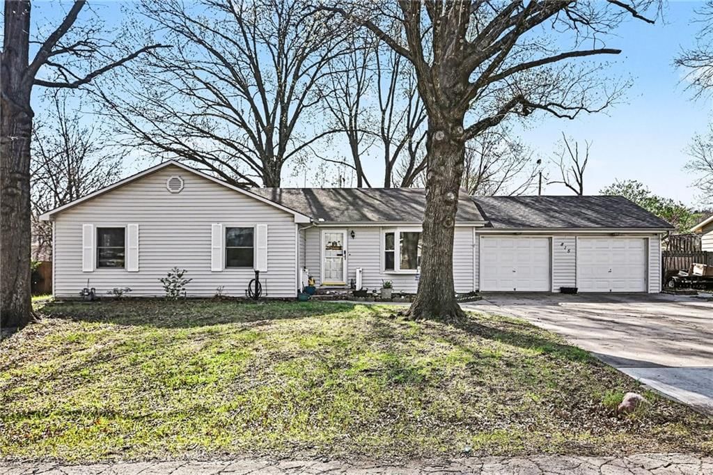 815 Denney Lane, Leavenworth, KS