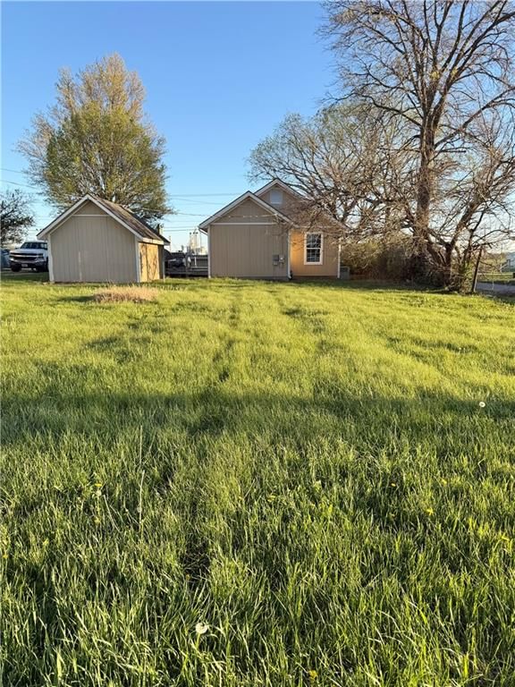 904 W Fort Scott Street — photo 16