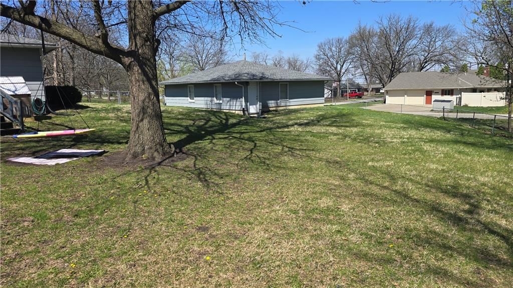 612 N Cedar Street — photo 29