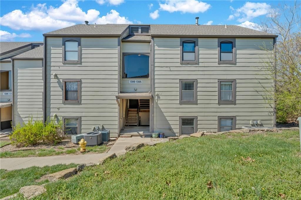 1300 Westbrooke Street, Lawrence, KS