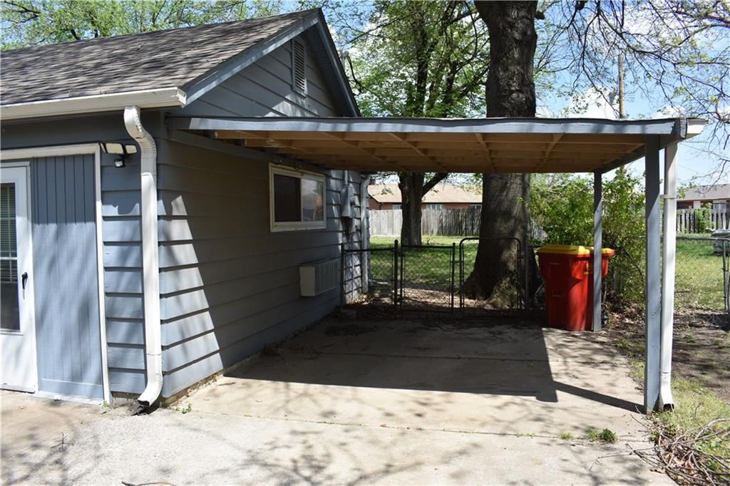 707 Normal Street — photo 13