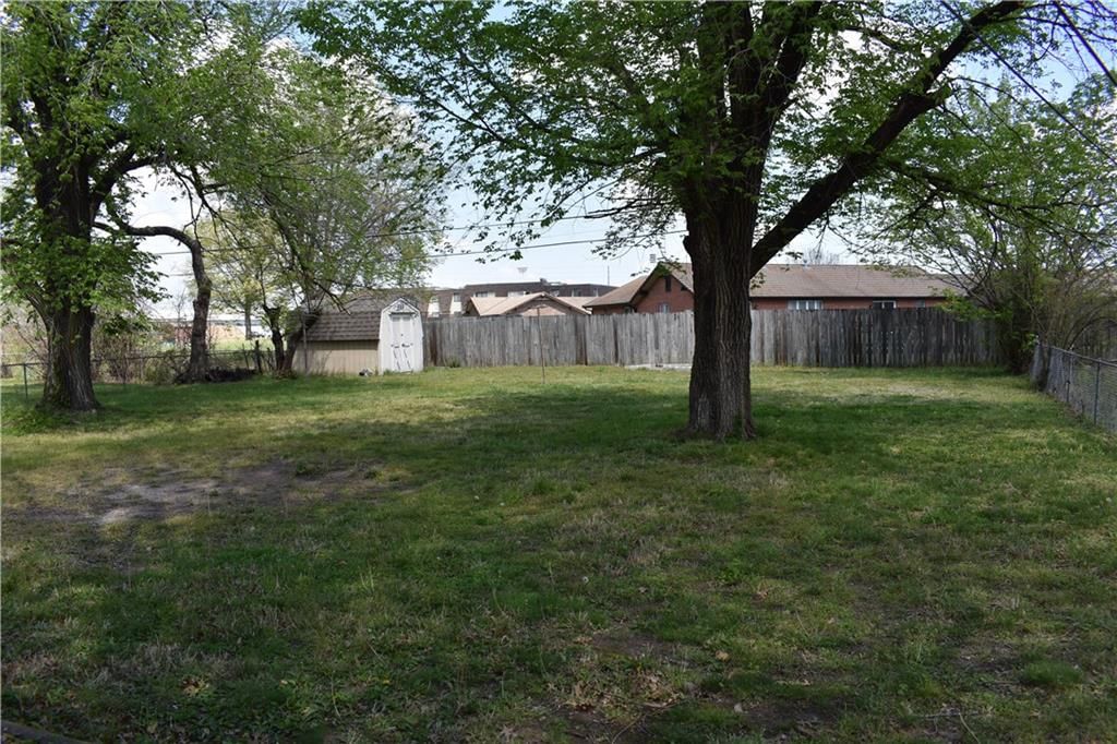 707 Normal Street — photo 14