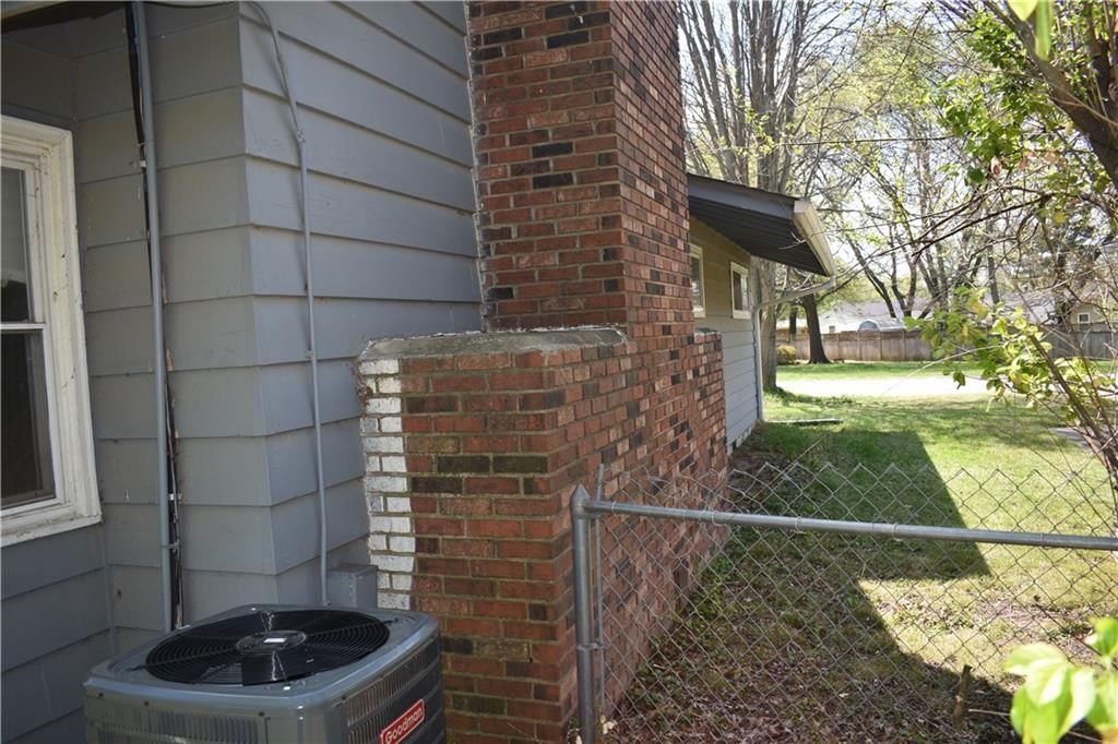707 Normal Street — photo 17