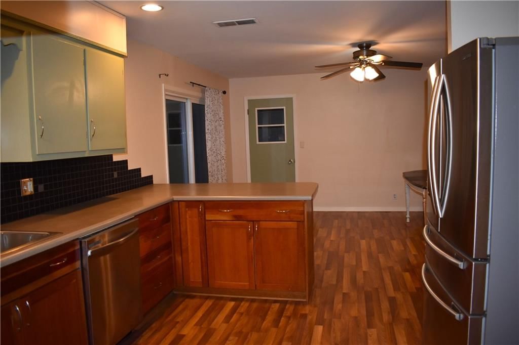 707 Normal Street — photo 3