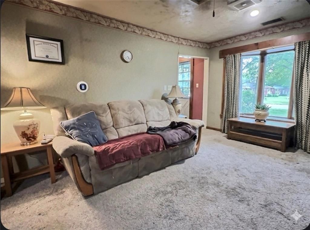 1508 N Main Street — photo 4