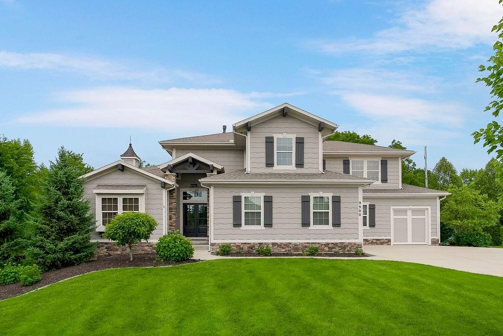 9900 W 152nd Street, Overland Park, KS