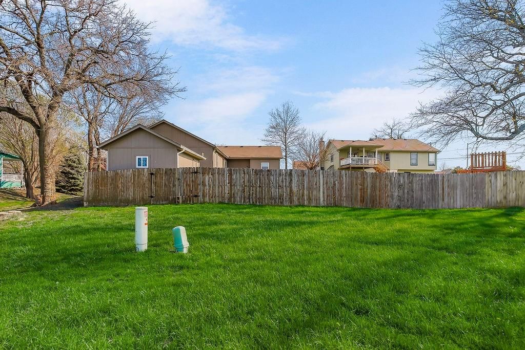 116 E Westhoff Place — photo 29