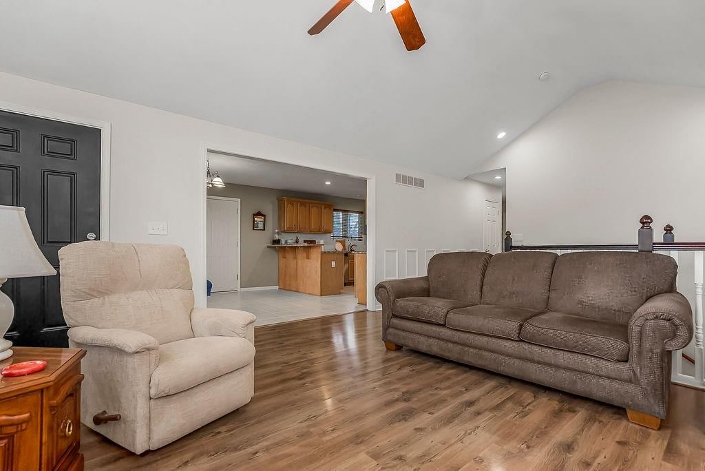 116 E Westhoff Place — photo 4