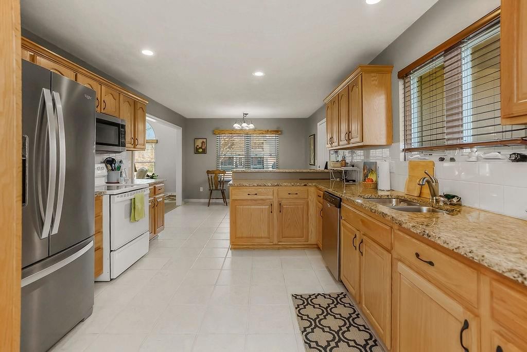 116 E Westhoff Place — photo 9