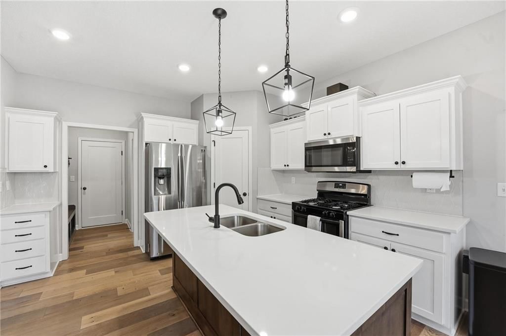 2209 Greenfield Court — photo 4