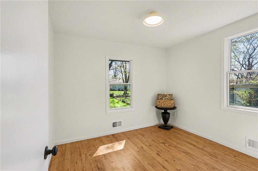 11939 Smalley Avenue — photo 17