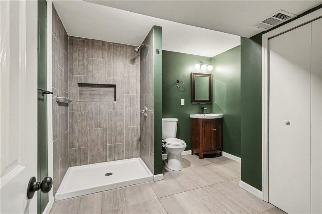 11939 Smalley Avenue — photo 23