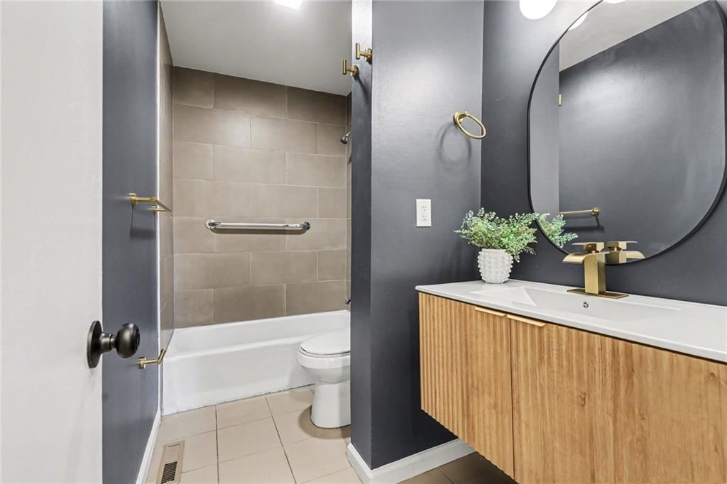 11939 Smalley Avenue — photo 31