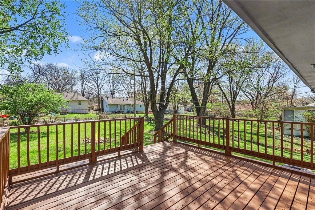11939 Smalley Avenue — photo 33
