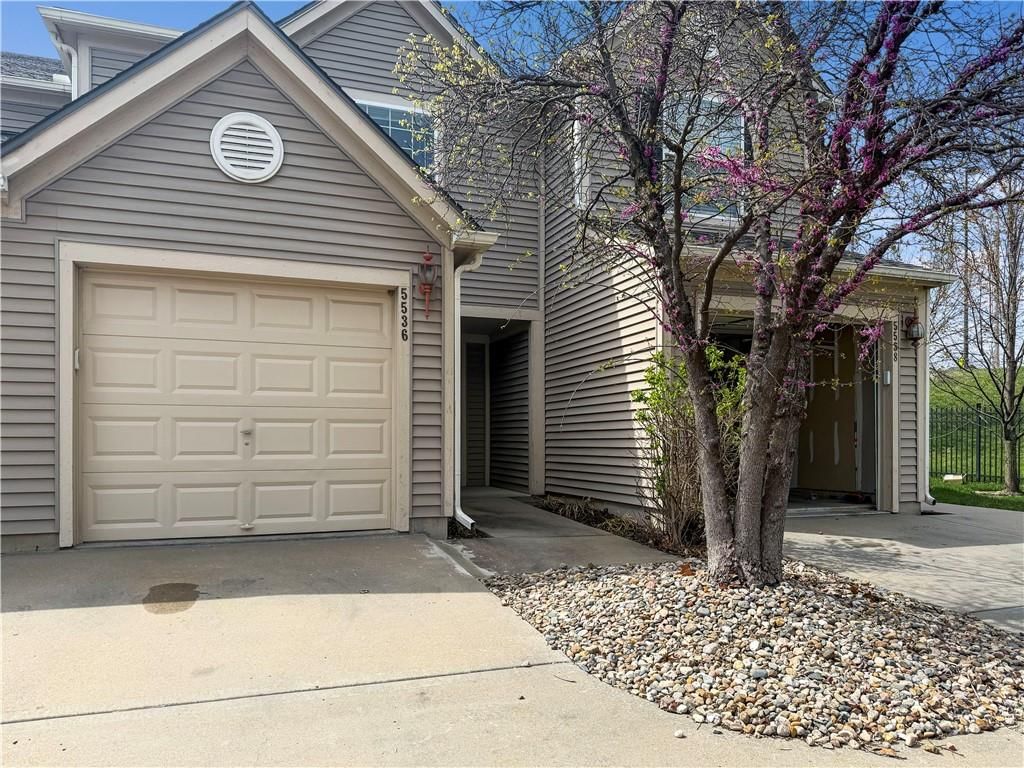 5536 N Fairmount Avenue, Kansas City, MO