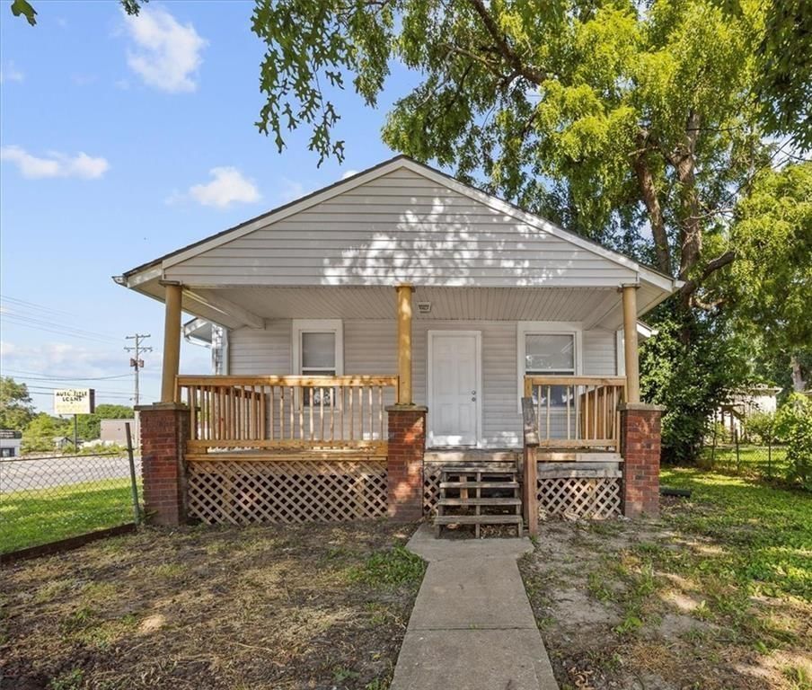 1116 S Woodland Avenue, Independence, MO
