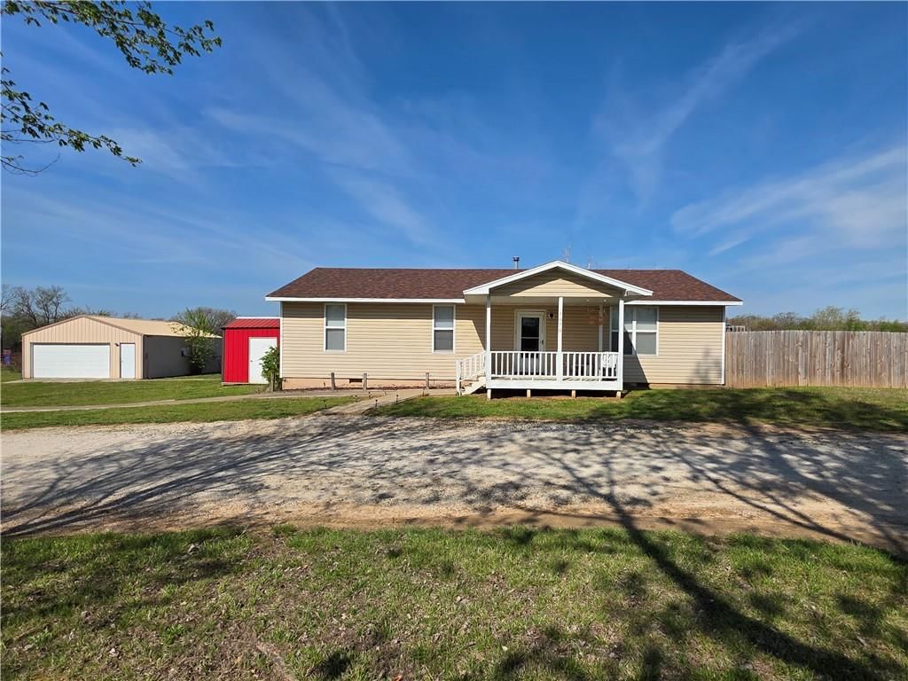 9676 S 501 Road, El Dorado Springs