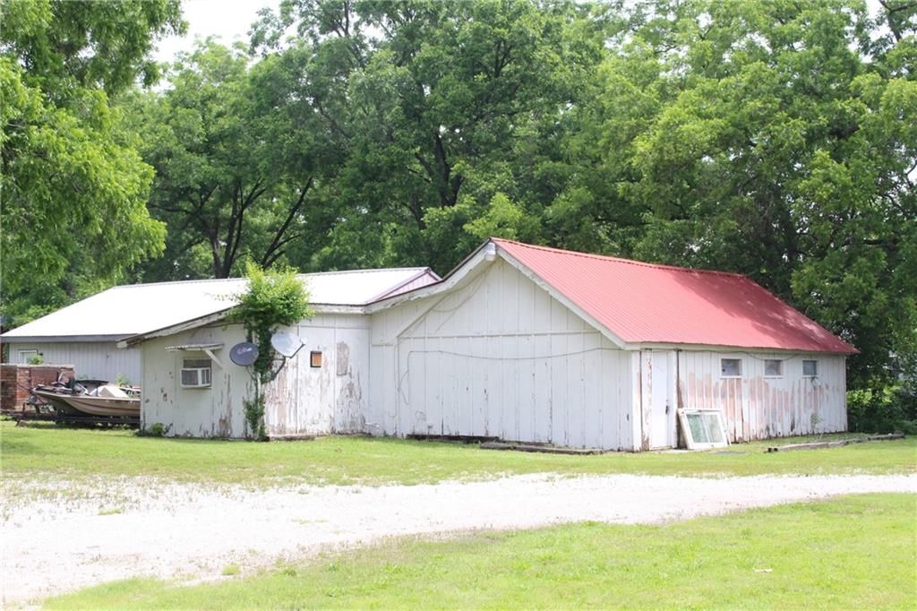 104 E Market Street, Lacygne