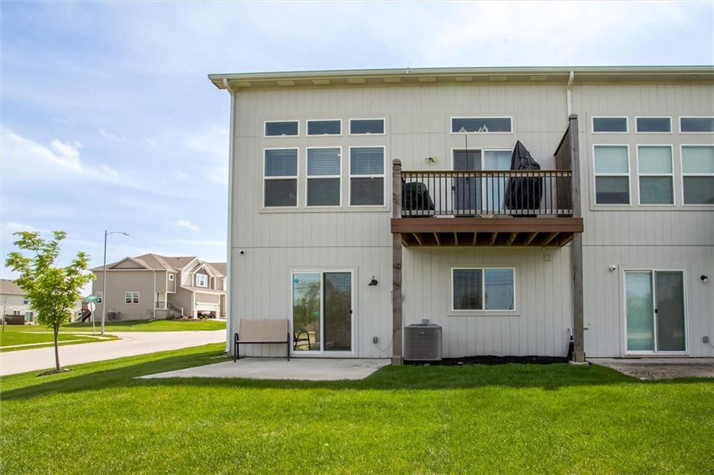 2102 SW Holdbrooks Drive — photo 26