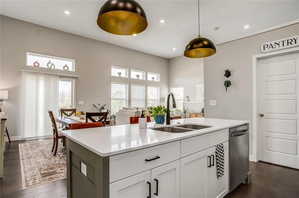 2102 SW Holdbrooks Drive — photo 10