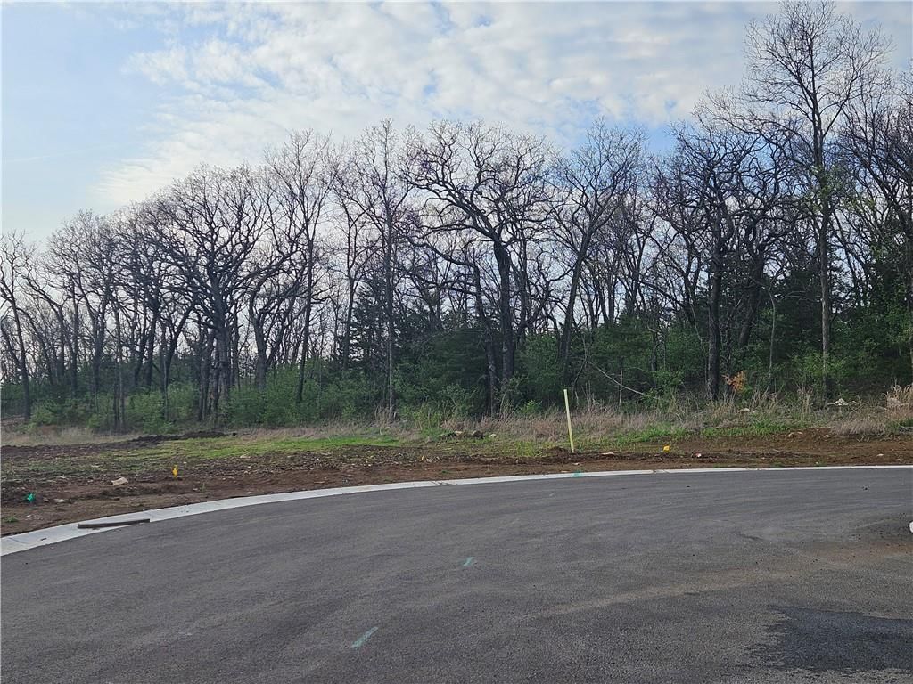 7031 Oak Ridge Drive — photo 9