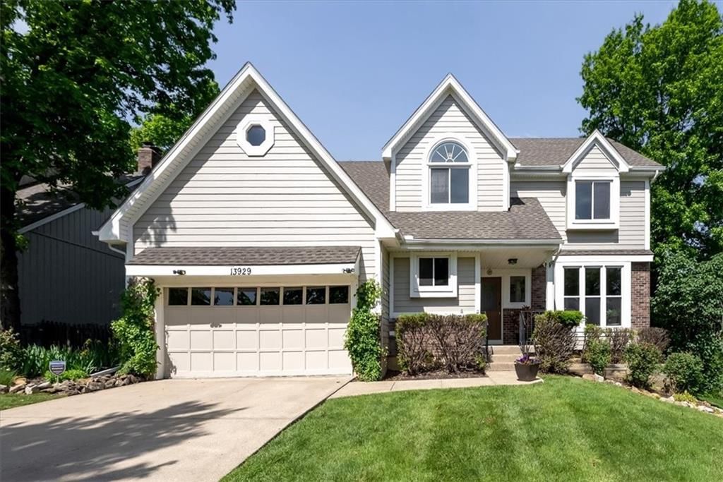 13929 W 76th Circle, Lenexa, KS