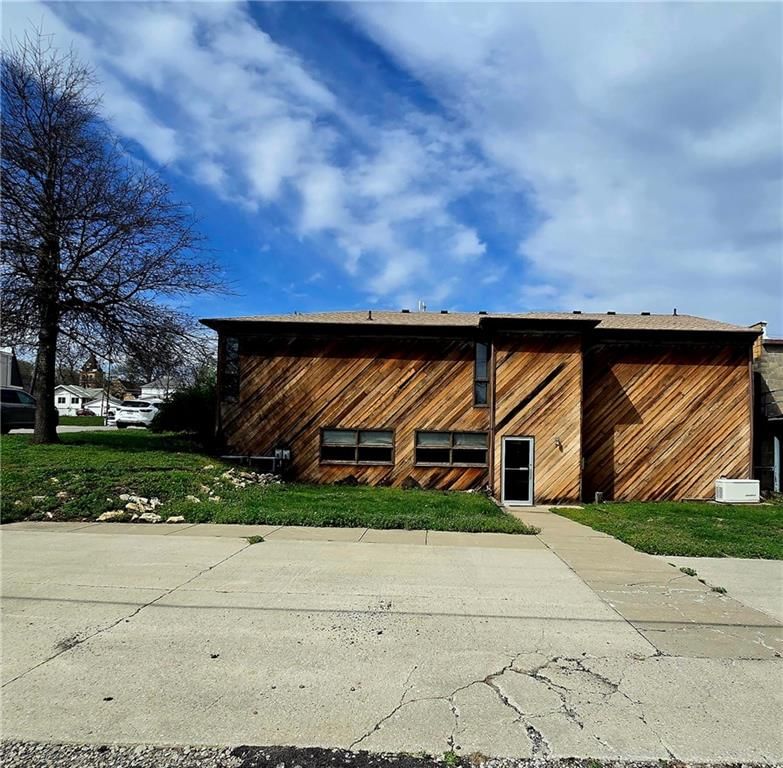 421 Main Street — photo 4