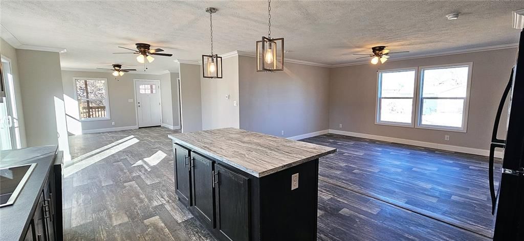 408 S Pine Street — photo 3