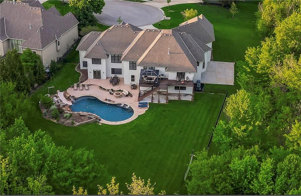 16332 LARSEN Street, Overland Park, KS